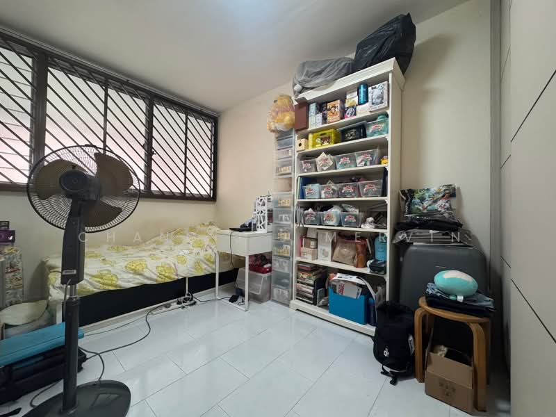 12 Toh Yi Drive, 12 Toh Yi Drive, 3 Bedrooms, 1,119 sqft, HDB Flat For Sale, by Chang J J Mervin, 500203258 - Bedroom - PropertyGuru.com.sg