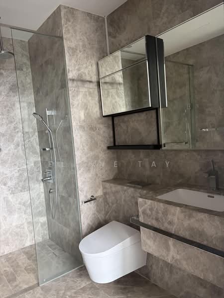 Martin Modern, 10 Martin Place, 2 Bedrooms, 764 sqft, Apartment For Rent, by Elaine Tay, 500203264 - Bathroom - PropertyGuru.com.sg