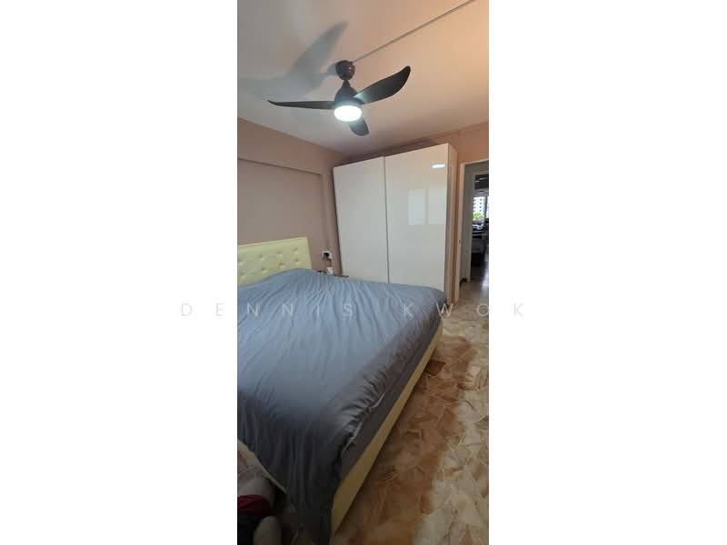 327 Clementi Avenue 5, 327 Clementi Avenue 5, 2 Bedrooms, 882 sqft, HDB Flat For Rent, by Dennis Kwok, 500203277 - Bedroom - PropertyGuru.com.sg