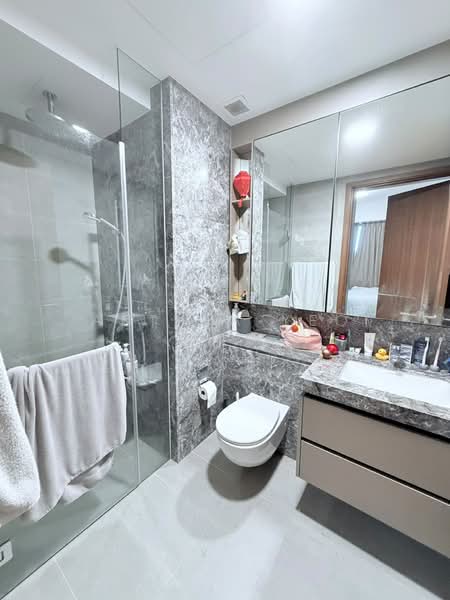 Stirling Residences, 21 Stirling Road, 2 Bedrooms, 678 sqft, Condominium For Rent, by Anthea Yeo 杨丽娇, 500203293 - Bathroom - PropertyGuru.com.sg