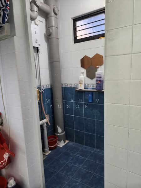 186 Boon Lay Avenue, 186 Boon Lay Avenue, 2 Bedrooms, 635 sqft, HDB Flat For Rent, by Jamilah Md Yusof, 500203294 - Bathroom - PropertyGuru.com.sg
