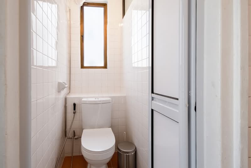 55 Tiong Bahru Road, 55 Tiong Bahru Road, 4 Bedrooms, 1,041 sqft, HDB Flat For Rent, by Jess Tan, 500203295 - Bathroom - PropertyGuru.com.sg