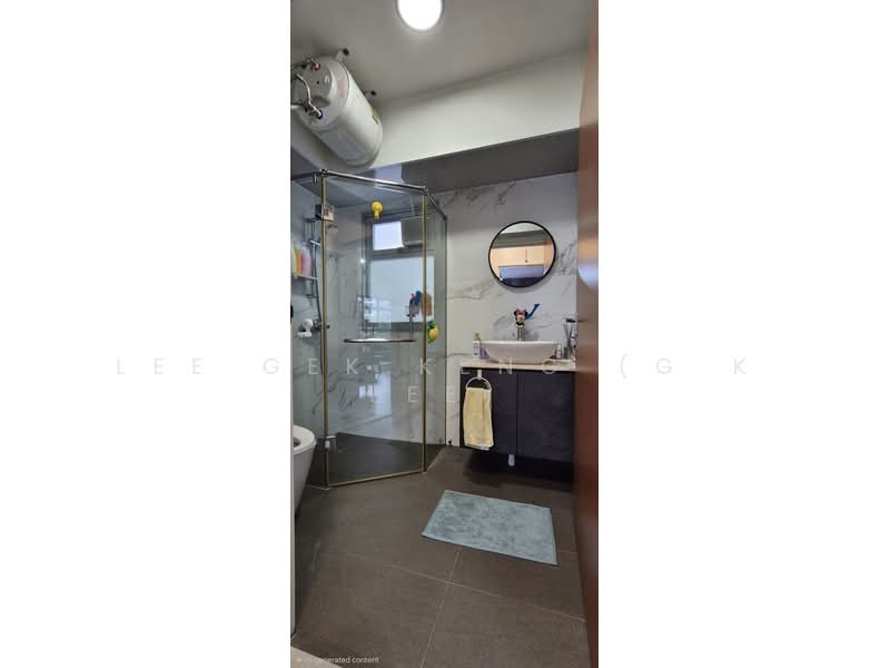 443A Bukit Batok West Avenue 8, 443A Bukit Batok West Avenue 8, 3 Bedrooms, 1,205 sqft, HDB Flat For Sale, by Lee Gek Keng (G K Lee), 500203306 - Bathroom - PropertyGuru.com.sg