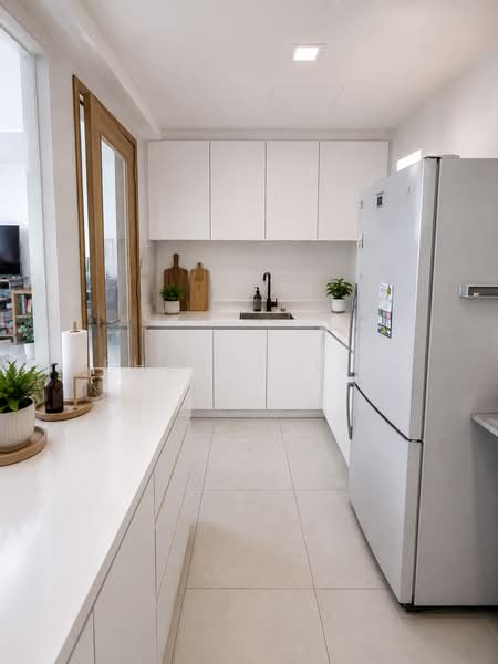 SkyPark Residences, Sembawang Drive, 5 Bedrooms, 1,593 sqft, Executive Condominium For Sale, by Pheron Lim, 500203308 - Kitchen - PropertyGuru.com.sg