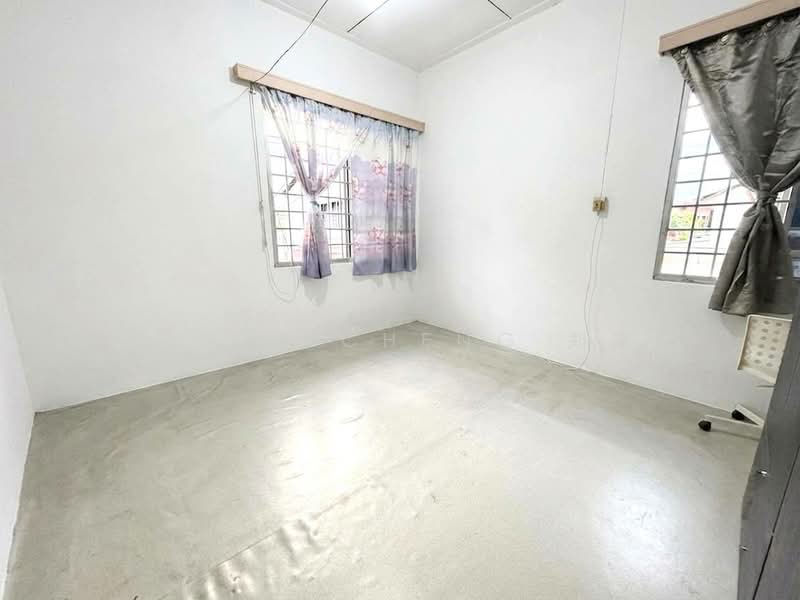 Yugi Garden, Jalan Chempaka Kuning, 4 Bedrooms, 1,471 sqft, Semi-Detached House For Sale, by Kelvin Cheng 郑家俊, 500203311 - Interior - PropertyGuru.com.sg
