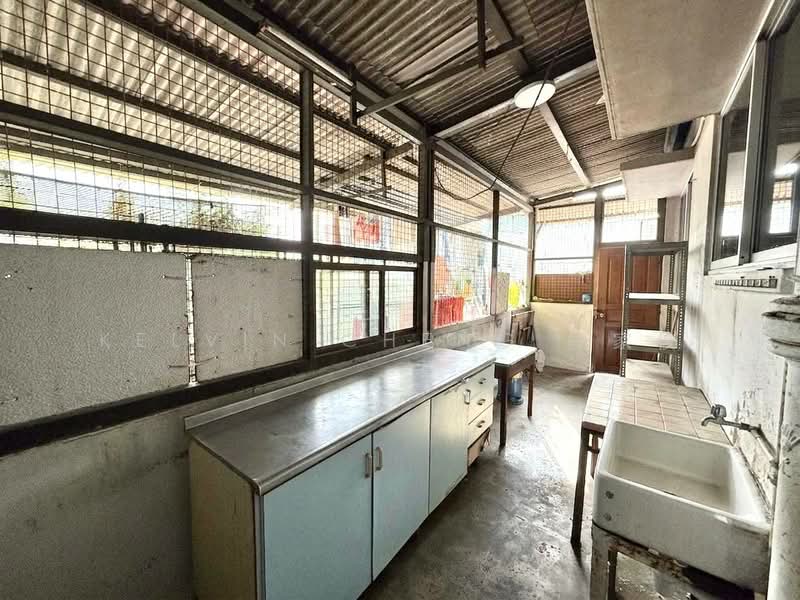 Yugi Garden, Jalan Chempaka Kuning, 4 Bedrooms, 1,471 sqft, Semi-Detached House For Sale, by Kelvin Cheng 郑家俊, 500203311 - Kitchen - PropertyGuru.com.sg