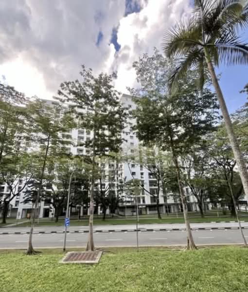 5 Teck Whye Avenue, 5 Teck Whye Avenue, 2 Bedrooms, 796 sqft, HDB Flat For Sale, by Selena Yap, 500203318 - Exterior - PropertyGuru.com.sg