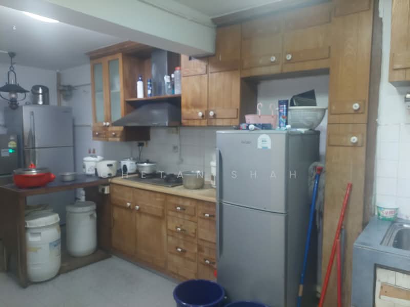 1 Saint George's Road, 1 Saint George's Road, 3 Bedrooms, 883 sqft, HDB Flat For Sale, by Chetan Shah, 500203323 - Kitchen - PropertyGuru.com.sg
