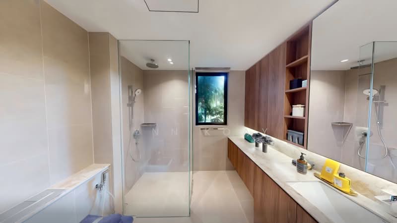 1km to Nan Hua, 10mins walk to MRT, Cheaper than nearby Developments!, Faber Walk, 4 Bedrooms, 1,216 sqft, Condominium For Sale, by Lynn Koay, 500203327 - Master Bathroom - PropertyGuru.com.sg