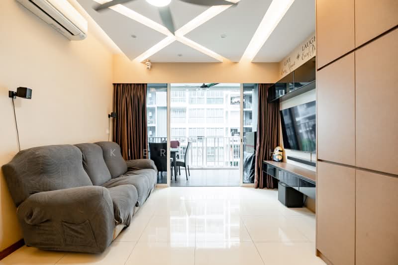Forestville, 48 Woodlands Drive 16, 3 Bedrooms, 1,066 sqft, Executive Condominium For Sale, by Kieran Koh, 500203331 - Living Room - PropertyGuru.com.sg