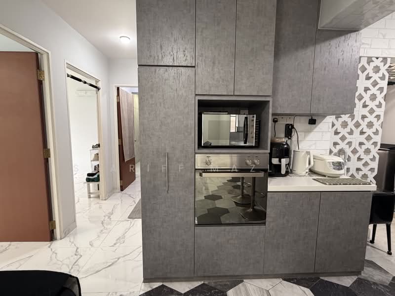 812C Choa Chu Kang Avenue 7, 812C Choa Chu Kang Avenue 7, 3 Bedrooms, 1,001 sqft, HDB Flat For Sale, by Shariff Mazlan, 500203332 - Kitchen - PropertyGuru.com.sg