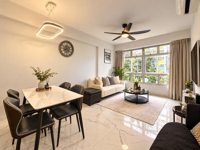 812C Choa Chu Kang Avenue 7, 812C Choa Chu Kang Avenue 7, Dairy Farm / Bukit Panjang / Choa Chu Kang, 3 Bedrooms, 1,001 sqft, HDB Flat For Sale, by Shariff Mazlan, 500203332 - Living Room - PropertyGuru.com.sg