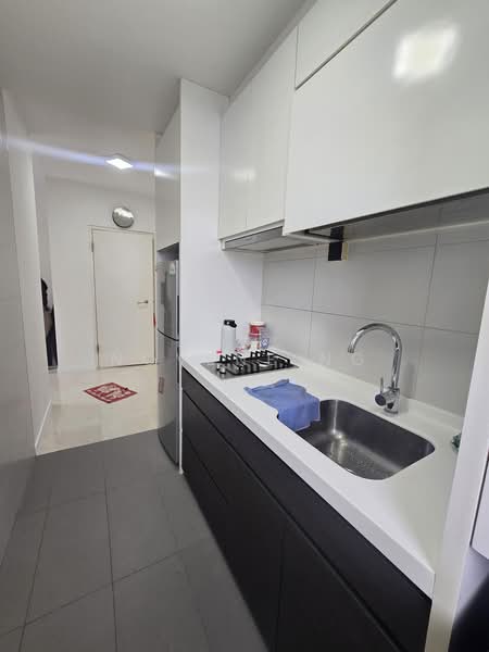 Skies Miltonia, 35 Miltonia Close, 1 Bedroom, 484 sqft, Condominium For Rent, by Novene Ng, 500203338 - Kitchen - PropertyGuru.com.sg