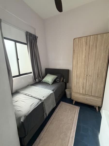 Kim Sia Court, 1 Jalan Jintan, Room Rental, 100 sqft, Apartment For Rent, by Lawrence Mui, 500203339 - Bedroom - PropertyGuru.com.sg