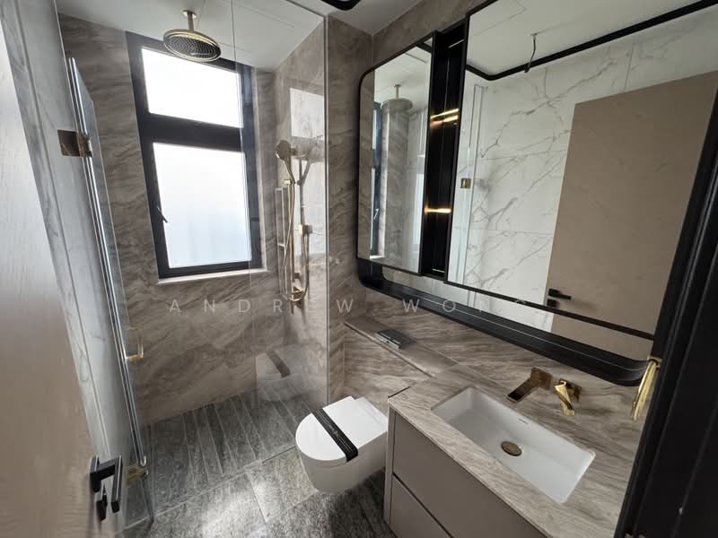 Perfect Ten, 323 Bukit Timah Road, 2 Bedrooms, 786 sqft, Condominium For Rent, by Andrew Wong, 500203340 - Bathroom - PropertyGuru.com.sg