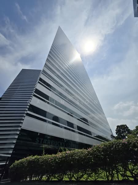 Gateway West, 150 Beach Road, 6,359 sqft, Office For Rent, by Cavin Song, 500203352 - Exterior - CommercialGuru.com.sg