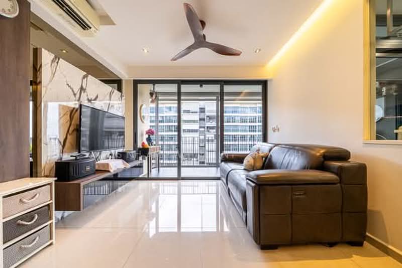 Hundred Palms Residences, 276 Yio Chu Kang Road, 4 Bedrooms, 1,270 sqft, Executive Condominium For Sale, by Jonathan Poh, 500203371 - Living Room - PropertyGuru.com.sg