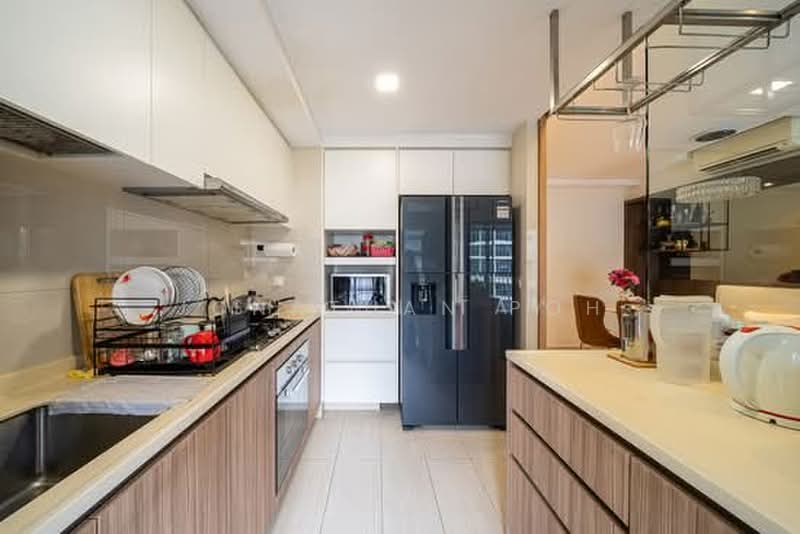 Hundred Palms Residences, 276 Yio Chu Kang Road, 4 Bedrooms, 1,270 sqft, Executive Condominium For Sale, by Jonathan Poh, 500203371 - Kitchen - PropertyGuru.com.sg
