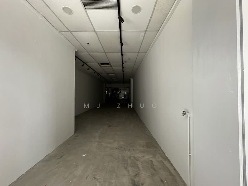 Roxy Square Shopping Centre, 50 East Coast Road, 528 sqft, Other Retail For Rent, by MJ Zhuo, 500203374 - Interior - CommercialGuru.com.sg