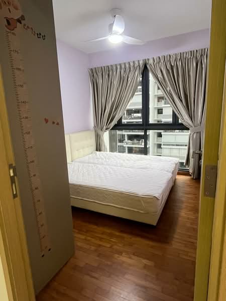 SkyPark Residences, Sembawang Drive, 3 Bedrooms, 1,033 sqft, Executive Condominium For Rent, by Ivy Yeo, 500203375 - Bedroom - PropertyGuru.com.sg