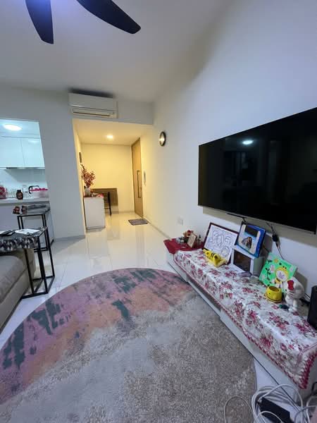 SkyPark Residences, Sembawang Drive, 3 Bedrooms, 1,033 sqft, Executive Condominium For Rent, by Ivy Yeo, 500203375 - Living Room - PropertyGuru.com.sg
