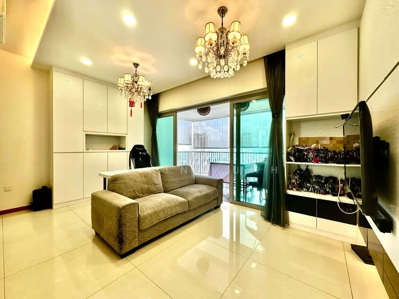 Trevista, 21 Lorong 3 Toa Payoh, 2 Bedrooms, 926 sqft, Condominium For Sale, by Kavin Kuah, 500203380 - Living Room - PropertyGuru.com.sg