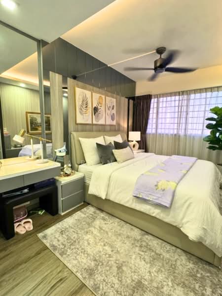553 Ang Mo Kio Avenue 10, 553 Ang Mo Kio Avenue 10, 3 Bedrooms, 1,280 sqft, HDB Flat For Sale, by Karen Lim, 500203390 - Bedroom - PropertyGuru.com.sg