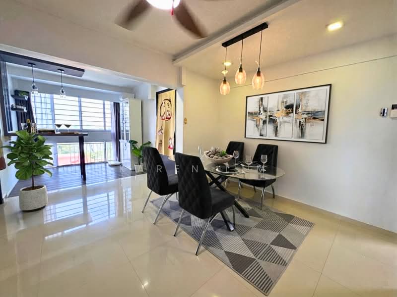 553 Ang Mo Kio Avenue 10, 553 Ang Mo Kio Avenue 10, 3 Bedrooms, 1,280 sqft, HDB Flat For Sale, by Karen Lim, 500203390 - Dining Room - PropertyGuru.com.sg