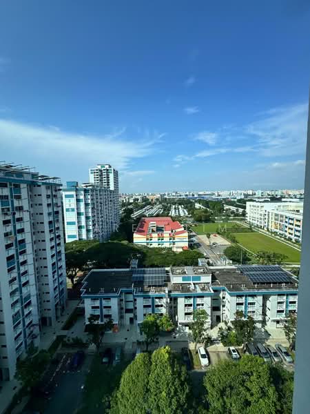 553 Ang Mo Kio Avenue 10, 553 Ang Mo Kio Avenue 10, 3 Bedrooms, 1,280 sqft, HDB Flat For Sale, by Karen Lim, 500203390 - Exterior - PropertyGuru.com.sg