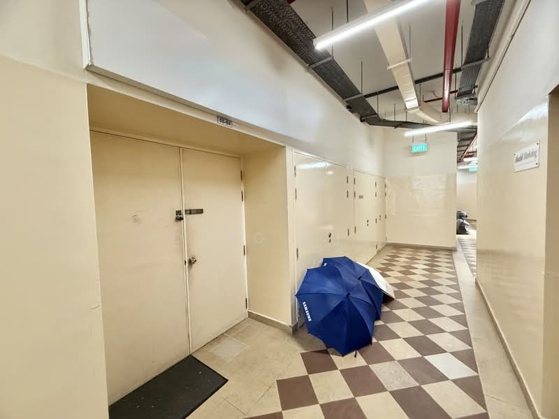 Ubi Centre, 57 Ubi Avenue 1, 1,550 sqft, Light Industrial (B1) For Rent, by Young Chng, 500203391 - Corridor - CommercialGuru.com.sg