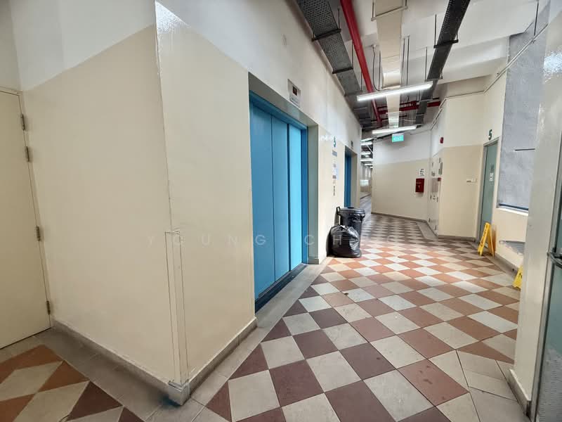 Ubi Centre, 57 Ubi Avenue 1, 1,550 sqft, Light Industrial (B1) For Rent, by Young Chng, 500203391 - Corridor - CommercialGuru.com.sg