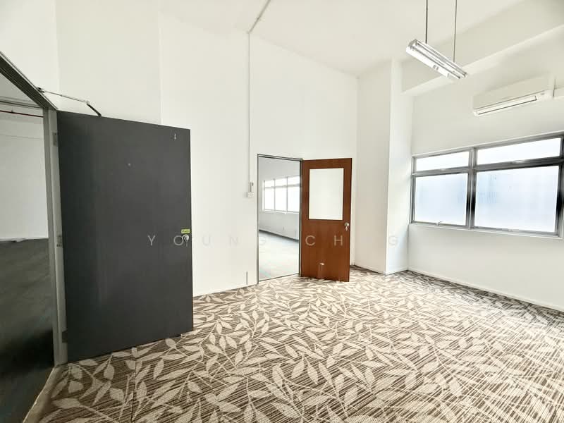 Ubi Centre, 57 Ubi Avenue 1, Eunos / Geylang / Paya Lebar, 1,550 sqft, Light Industrial (B1) For Rent, by Young Chng, 500203391 - Interior - CommercialGuru.com.sg