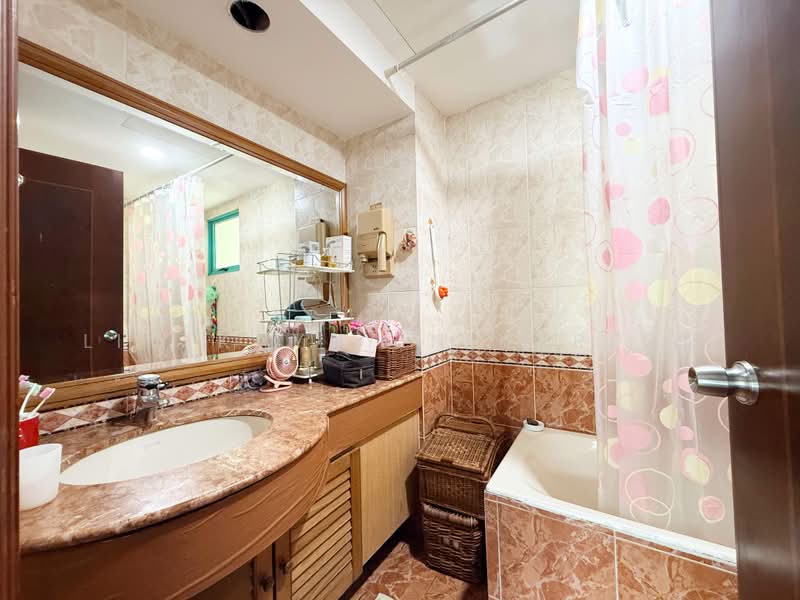 Southaven II, 33 Hindhede Walk, 3 Bedrooms, 1,474 sqft, Condominium For Sale, by Lim Kay-Yin Kareen, 500203403 - Bathroom - PropertyGuru.com.sg