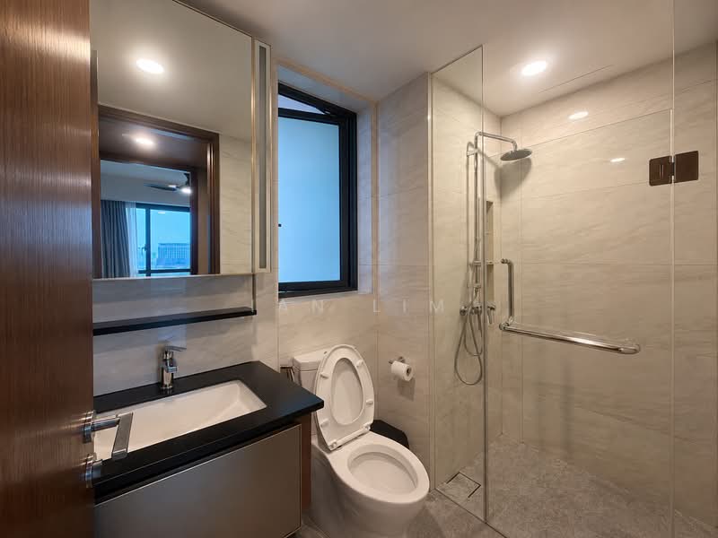 Normanton Park, 61 Normanton Park, 3 Bedrooms, 915 sqft, Condominium For Sale, by Ian Lim, 500203412 - Bathroom - PropertyGuru.com.sg