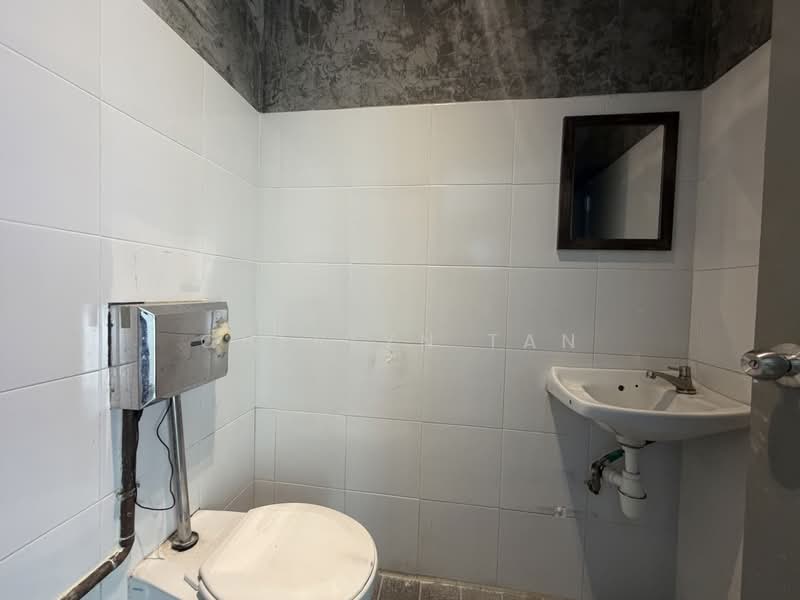 Purvis street, purvis street, 2,025 sqft, Office For Rent, by Cherlyn Tan, 500203428 - Bathroom - CommercialGuru.com.sg