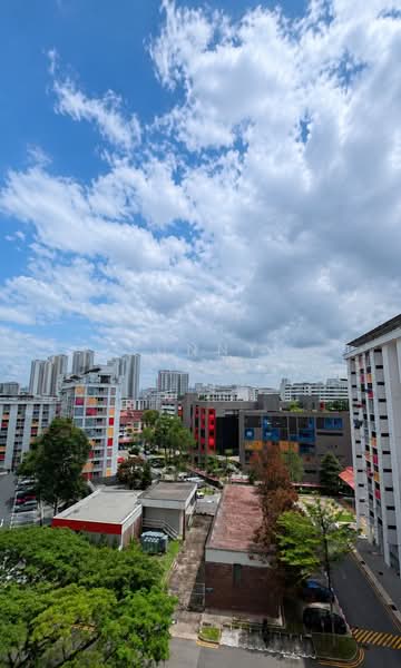 269 Bukit Batok East Avenue 4, 269 Bukit Batok East Avenue 4, 3 Bedrooms, 905 sqft, HDB Flat For Sale, by Sunny Giam, 500203430 - Exterior - PropertyGuru.com.sg