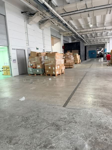 Mega@Woodlands, 39 Woodlands Close, 8,084 sqft, Warehouse For Rent, by Gupta Sameer Raj, 500203436 - CommercialGuru.com.sg