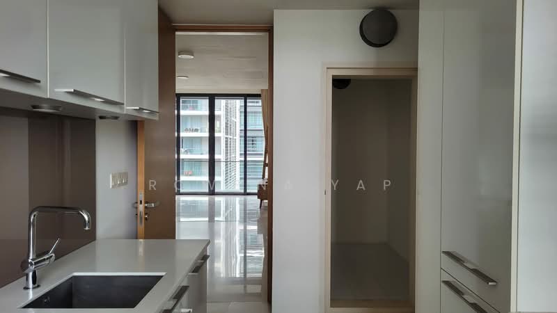 Urban Suites @ Hullet Road, 3 Hullet Road, 2 Bedrooms, 1,044 sqft, Condominium For Sale, by Rowena Yap, 500203438 - Kitchen - PropertyGuru.com.sg