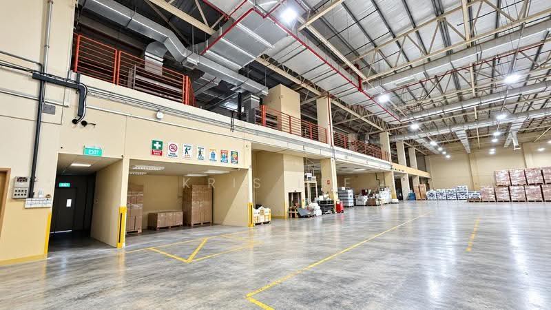 Near Tuas Checkpoint - Off AYE, Boon Lay / Jurong / Tuas, 107,000 sqft, Factory / Workshop (B2) For Sale, by Kris Lee, 500203439 - Interior - Level 2 - AI improved image - CommercialGuru.com.sg