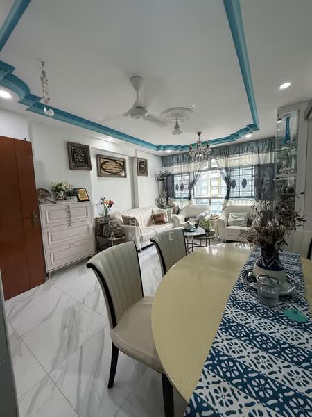23 Teban Gardens Road, 23 Teban Gardens Road, 3 Bedrooms, 936 sqft, HDB Flat For Sale, by Mohamed Ameen, 500203442 - Living Room - PropertyGuru.com.sg