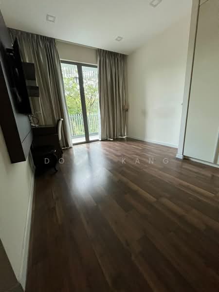 Hundred Trees, 85 West Coast Drive, 3 Bedrooms, 1,302 sqft, Condominium For Rent, by Doris Kang, 500203443 - Balcony - PropertyGuru.com.sg