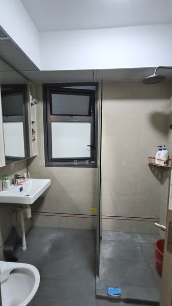 157 Bishan Street 13, 157 Bishan Street 13, 1 Bedroom, 600 sqft, HDB Flat For Rent, by M. Selva, 500203454 - Bathroom - PropertyGuru.com.sg