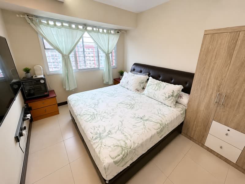 988C Buangkok Green, 988C Buangkok Green, 3 Bedrooms, 1,001 sqft, HDB Flat For Sale, by Mark Hong, 500203463 - Bedroom - PropertyGuru.com.sg