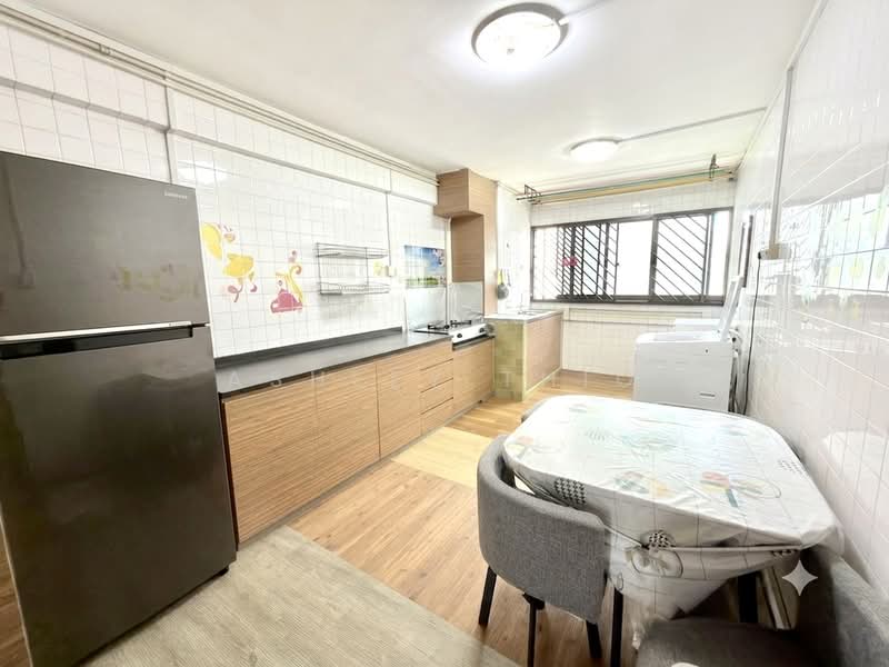 317 Hougang Avenue 7, 317 Hougang Avenue 7, 3 Bedrooms, 1,001 sqft, HDB Flat For Sale, by Ashley Thio, 500203467 - Kitchen - PropertyGuru.com.sg