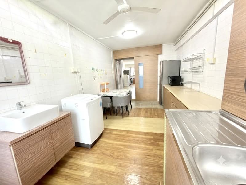 317 Hougang Avenue 7, 317 Hougang Avenue 7, 3 Bedrooms, 1,001 sqft, HDB Flat For Sale, by Ashley Thio, 500203467 - Kitchen - PropertyGuru.com.sg