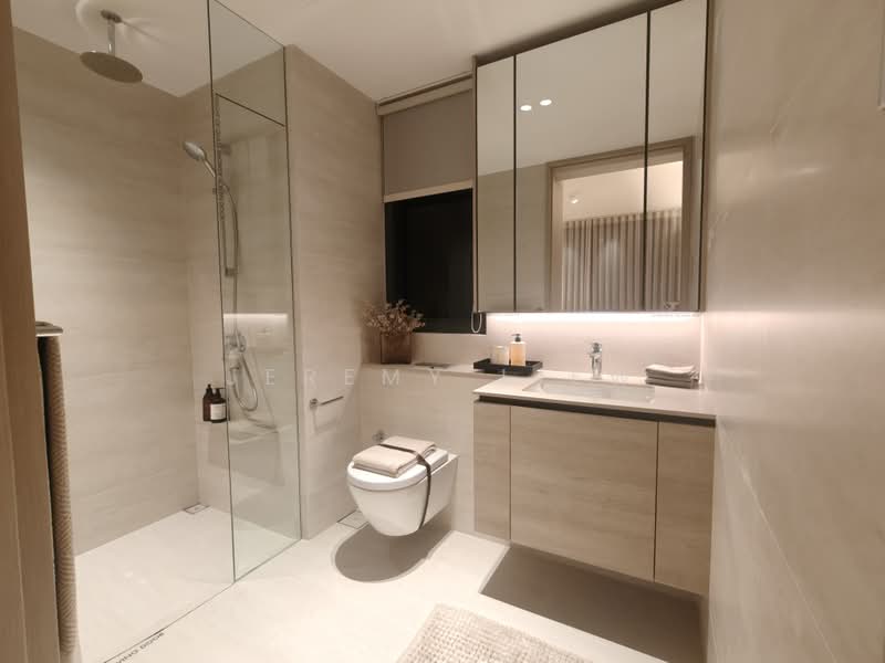 Narra Residences, , 3 Bedrooms, 872 sqft, Condominium For Sale, by Jeremy Liew, 500203469 - Bathroom - PropertyGuru.com.sg