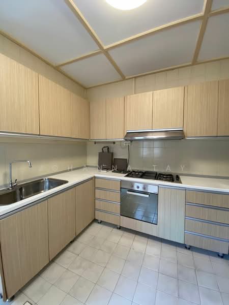 Townerville, McNair Road, 3 Bedrooms, 2,424 sqft, Terraced House For Rent, by Johanna Tay, 500203470 - Kitchen - PropertyGuru.com.sg