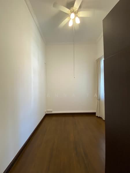 Townerville, McNair Road, 3 Bedrooms, 2,424 sqft, Terraced House For Rent, by Johanna Tay, 500203470 - Bedrooms (ceiling fans, lights, closets) - PropertyGuru.com.sg