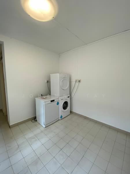 Townerville, McNair Road, 3 Bedrooms, 2,424 sqft, Terraced House For Rent, by Johanna Tay, 500203470 - Utility area - PropertyGuru.com.sg