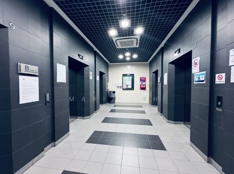 Ubi Techpark, 10 Ubi Crescent, 1,313 sqft, Light Industrial (B1) For Sale, by Maria Loh, 500203473 - Corridor - CommercialGuru.com.sg